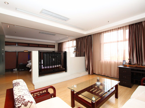 读寓酒店（青岛城市桂冠店）主图