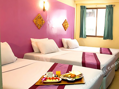 曼谷萨瓦斯德饭店主图