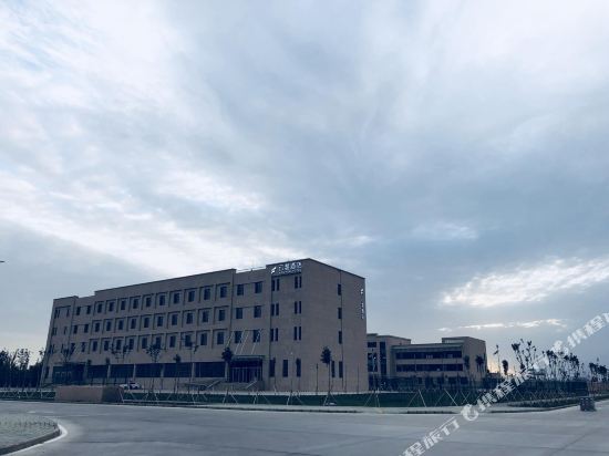 库尔勒云斐酒店