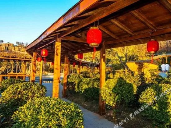 荥阳三山森林溪谷温泉酒店