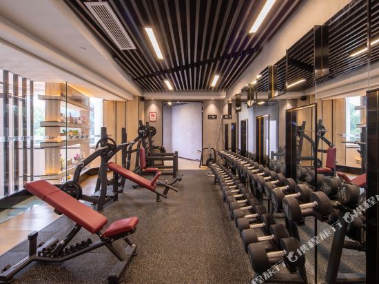 健身娱乐设施