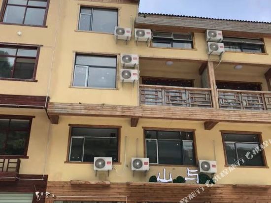 神农架山与小栈