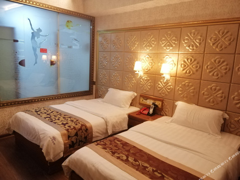 平和大世界酒店主图