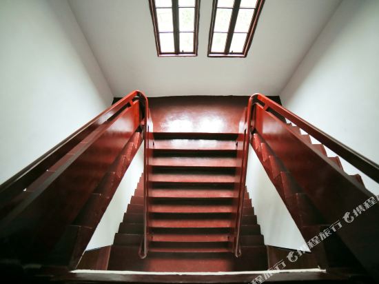 舟山东极青浜岛鱼跃山庄