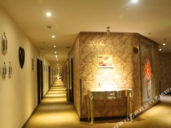 江门创意时尚酒店