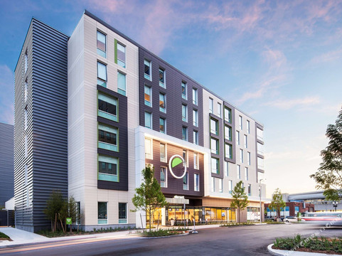 Element Boston Seaport District