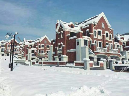 登封嵩山脚下的中岳邻家联排别墅