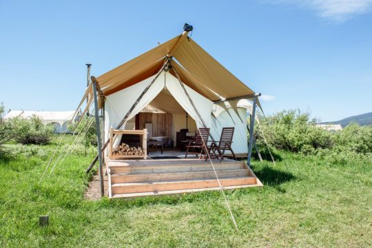 西黄石部帆布下酒店-官方