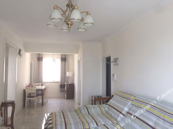 开封俞铮小居公寓