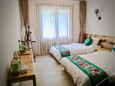 溝啼溪格尕民宿