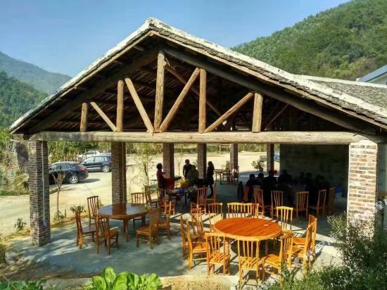 姑婆山碧水湾美宿