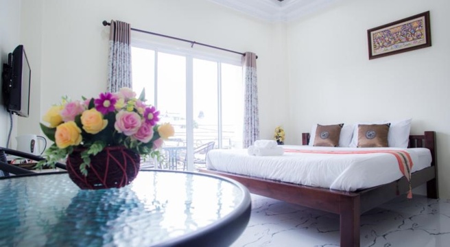 雷庞雅克旅馆-官方