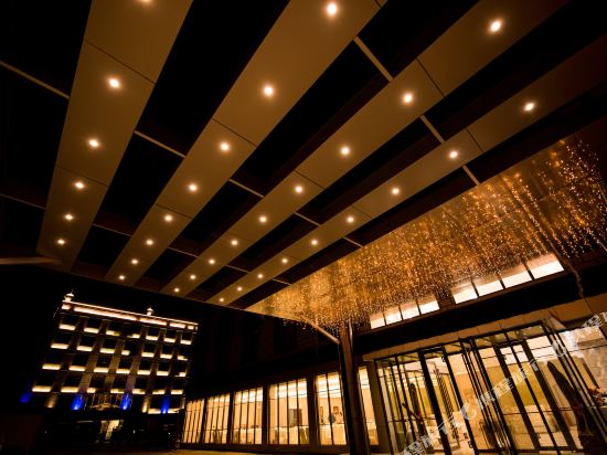 稻城泰天大酒店