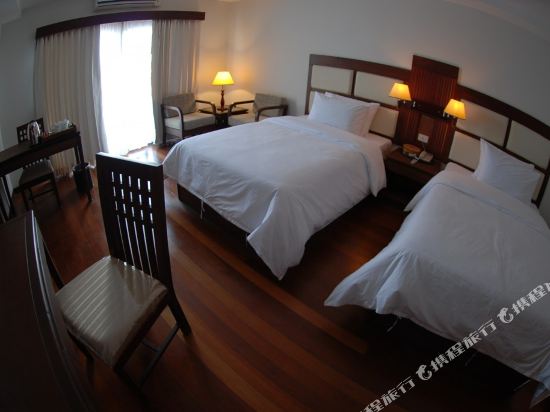 River City Hotel Room Type - Deluxe Twin Room