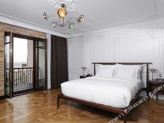 Georges Hotel Galata Room Type - Deluxe Double Room with Balcony and Sea View Georges Hotel Galata Room Type - Deluxe Double Room with Balcony and Sea View