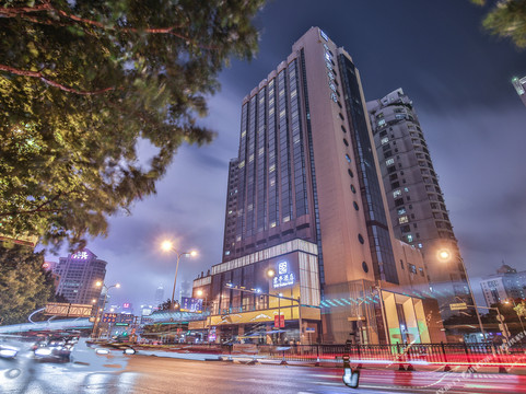 上海外滩中星君亭酒店主图