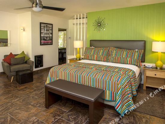 Desert Riviera Hotel Room Type - King Studio