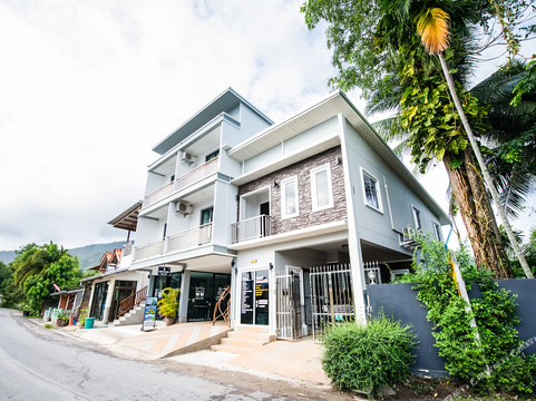 295邦涛萨拉马特酒店