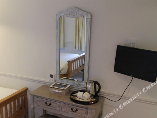 The Swan Motel Room Type - Twin Room