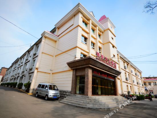 太原钢新商务酒店