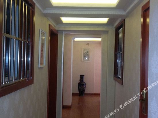 康定悠然小居公寓