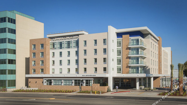 Hampton Inn & Suites LAX El Segundo