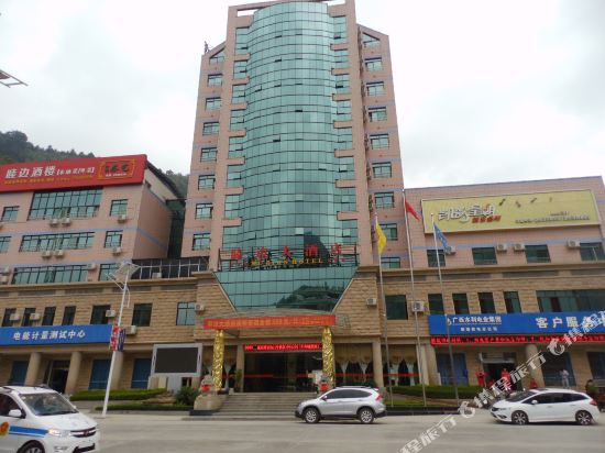 那坡睦边大酒店