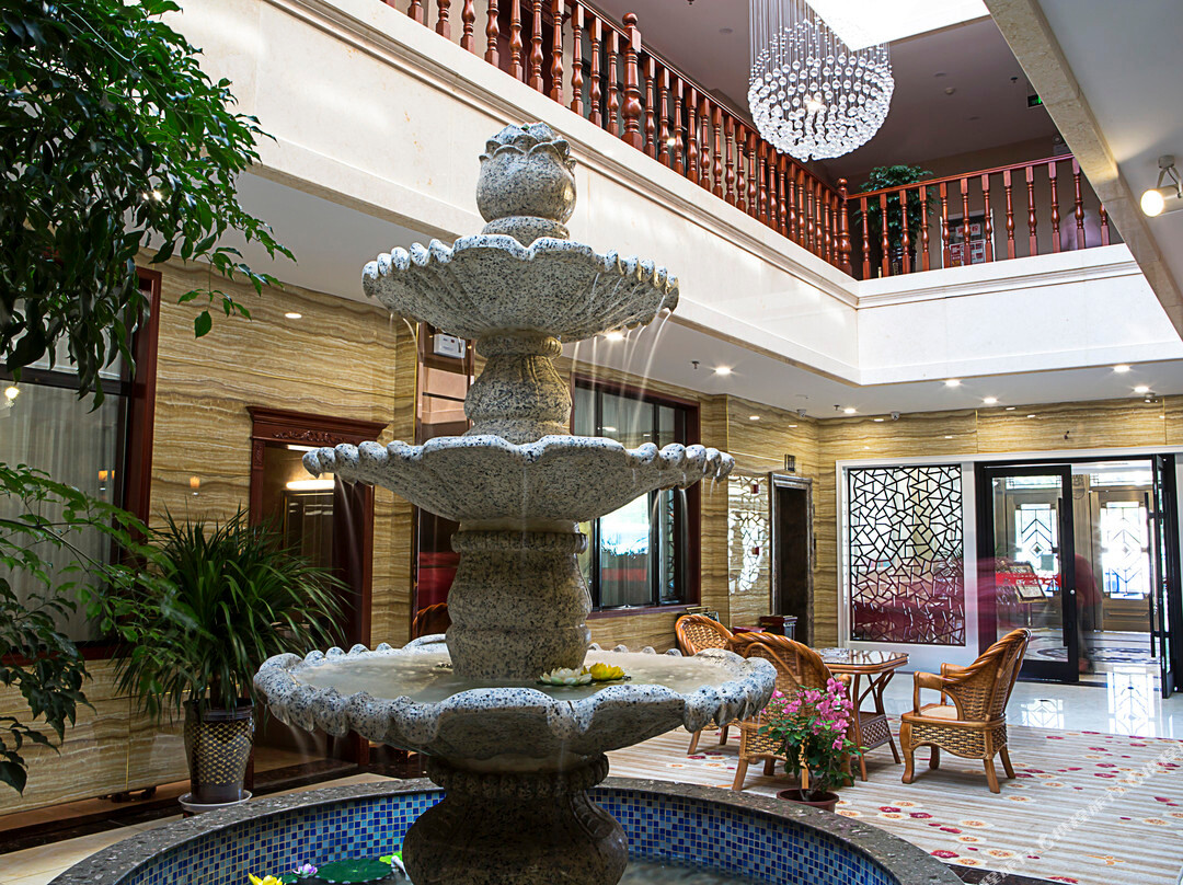 拉卜楞金轮酒店