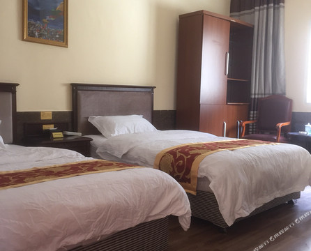 甘孜西行藏地连锁酒店雅江店