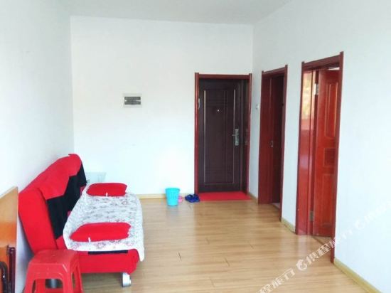 伊青老王青年公寓(伊春中国林都木雕园店)