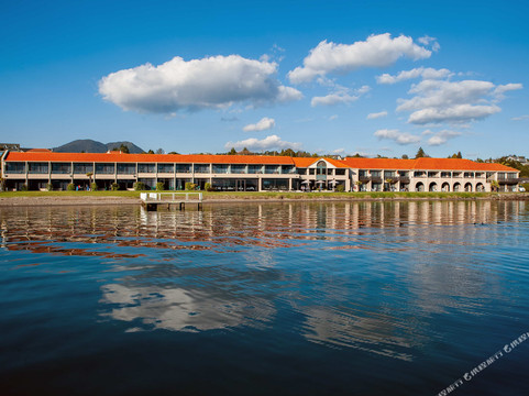 马纽埃尔斯陶波千禧酒店度假村