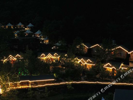 理县木雅星空小木屋庄园