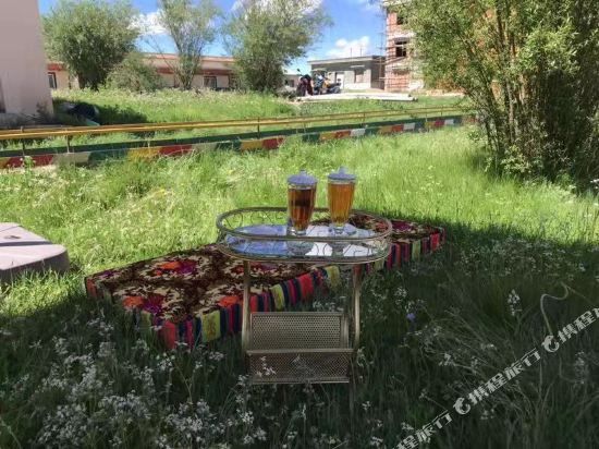 若尔盖黄河九曲水景湾山庄