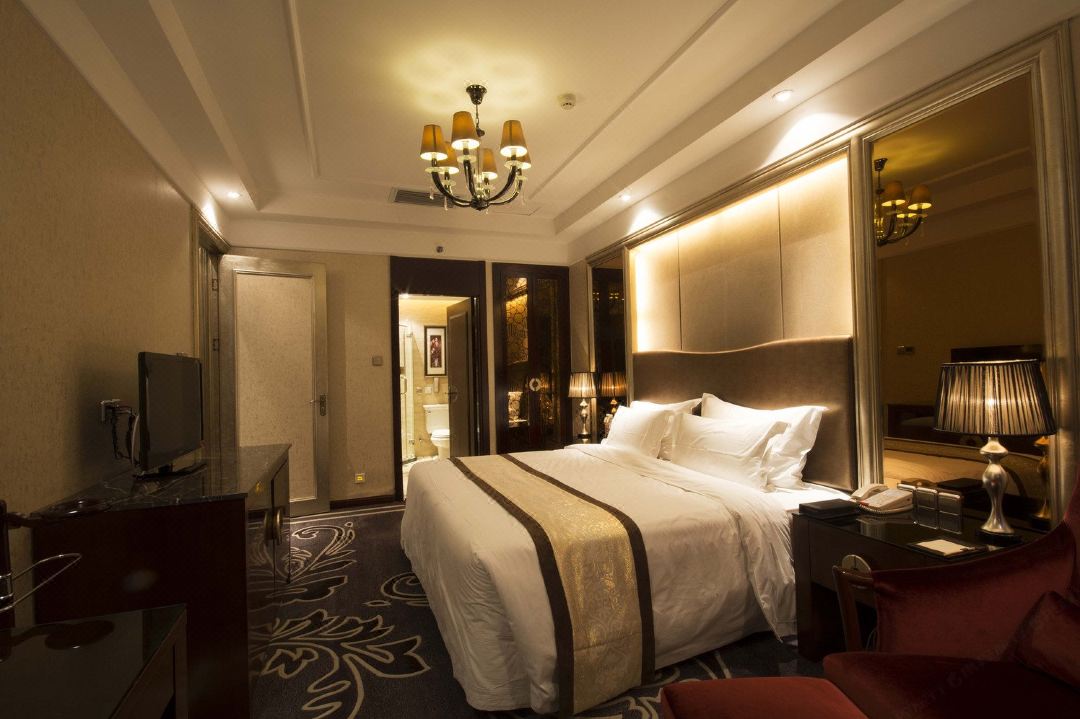 Titan Central Park Hotel