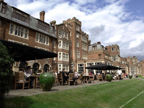 瑟尔登园酒店及高尔夫俱乐部