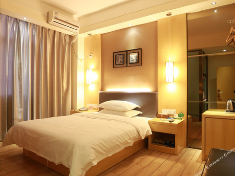 崇左锦佳商务酒店