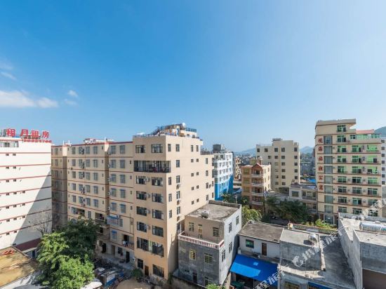 陵水碧海蓝天度假公寓