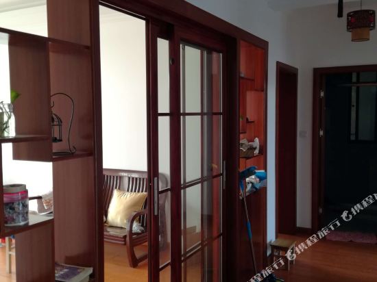 浦江电竞影院客栈