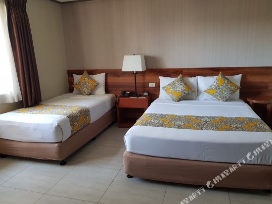 Hotel Kimberly Manila Room Type - Superior Quadruple Room