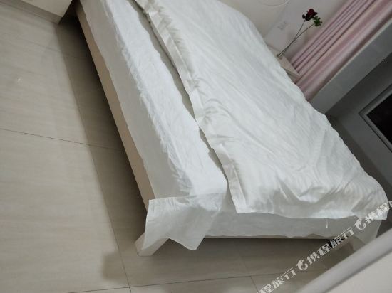 张家口俏妞民宿