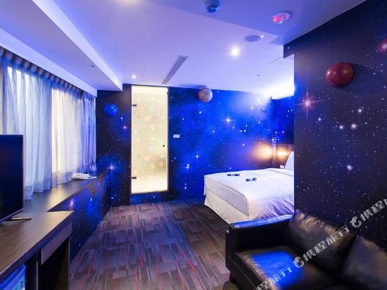 RF富裕自由旅店 - 三重正义馆