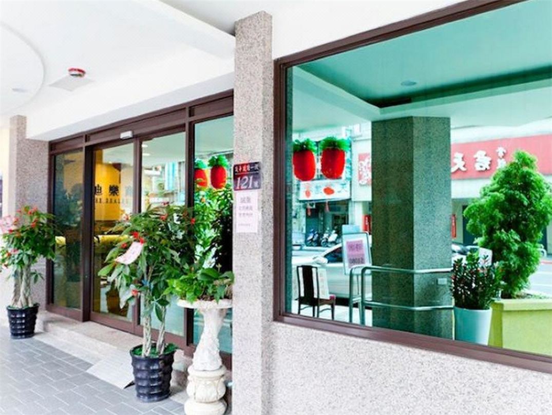 The Dealer Hotel