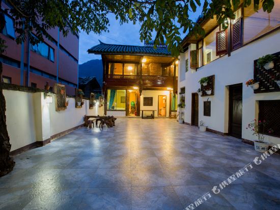 泸沽湖悠游阳光精品酒店