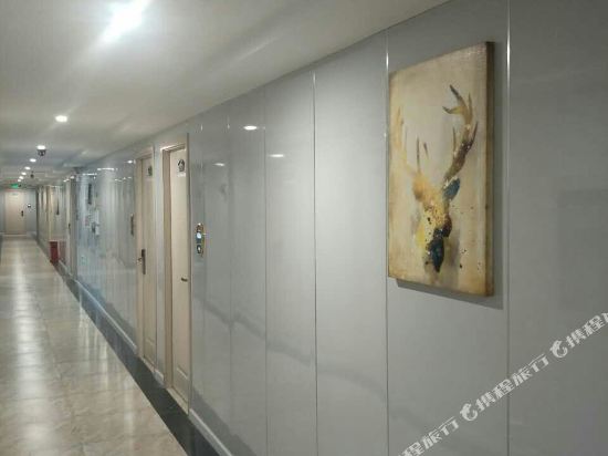 张家港阿里巴巴精选酒店