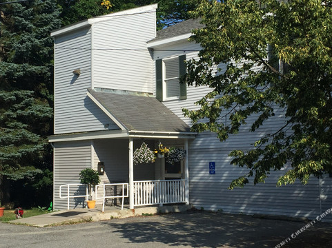 Surry酒店住宿-The Sanctuary Inn and Art Gallery