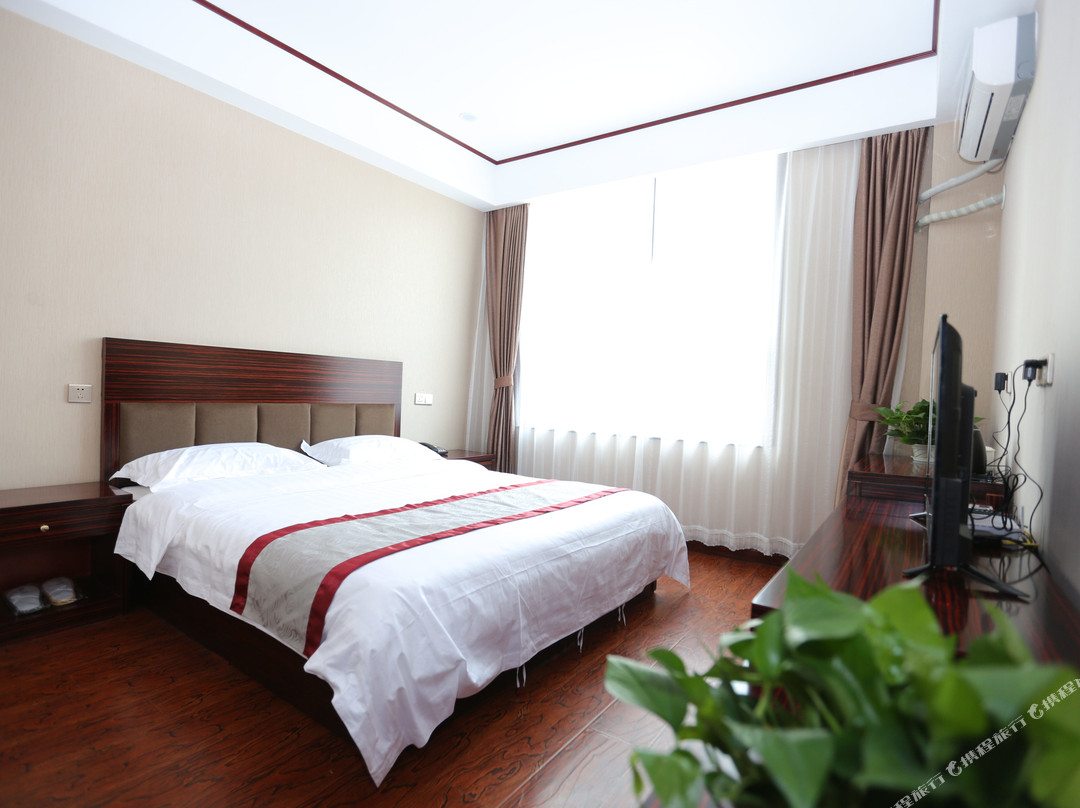 海港亨元大酒店