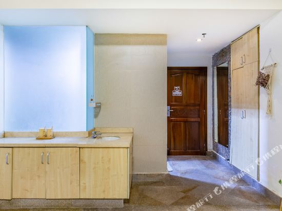 一间民宿(万宁日月湾冲浪店)