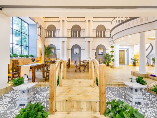 花筑·南戴河滨海小镇庭院酒店