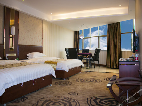 龙川華翼東方酒店