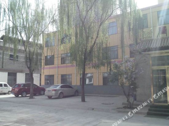 海东鑫达假日酒店